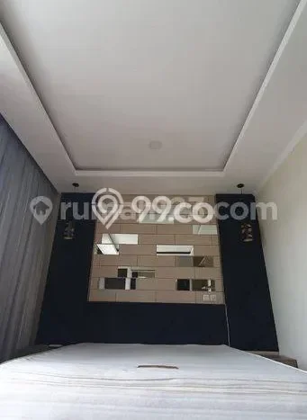 Rumah Disewakan Tangerang LT 132m2 LB 210m2 Area Modernland Rumah Disewakan Tangerang LT 132m2 LB 210m2 Area Modernland