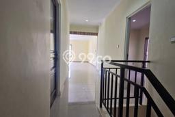 Disewakan Rumah Harga Terjangkau di Modernland Tangerang Punya 5 Kamar Tidur Disewakan Rumah Harga Terjangkau di Modernland Tangerang Punya 5 Kamar Tidur