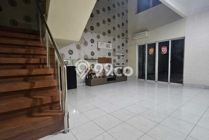 Rumah Sewa Tangerang LT 200m2 LB 200m2 Kawasan Modernland Rumah Sewa Tangerang LT 200m2 LB 200m2 Kawasan Modernland