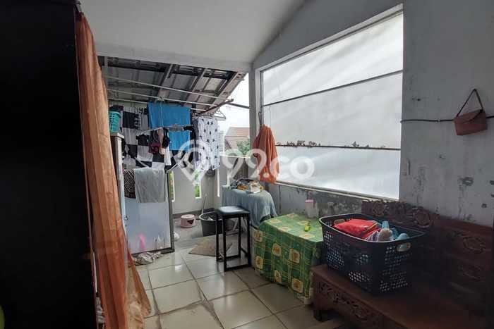 Rumah Modern Cantik 3 Kamar Bisa Langsung Pindah di Cipondoh Rumah Modern Cantik 3 Kamar Bisa Langsung Pindah di Cipondoh