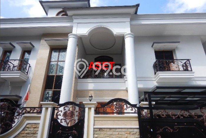 Rumah Eksklusif Siap Huni LT 352m2 di Palmerah, Jakarta Barat Rumah Eksklusif Siap Huni LT 352m2 di Palmerah, Jakarta Barat