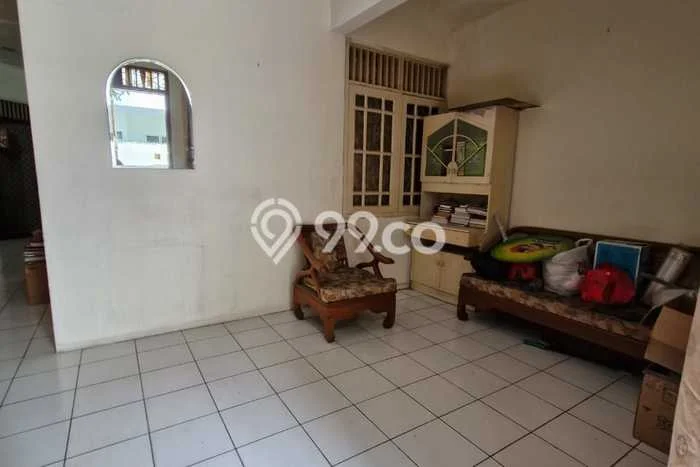 Jual Rumah Eksklusif 2 KT di Taman Surya, Jakarta Barat Jual Rumah Eksklusif 2 KT di Taman Surya, Jakarta Barat