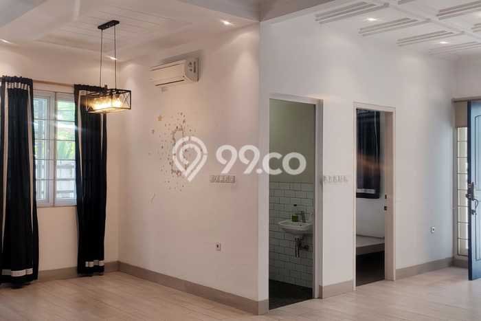 Jual Rumah Mewah Elegan Dengan View Cantik di Semanan, Jakarta Barat Jual Rumah Mewah Elegan Dengan View Cantik di Semanan, Jakarta Barat