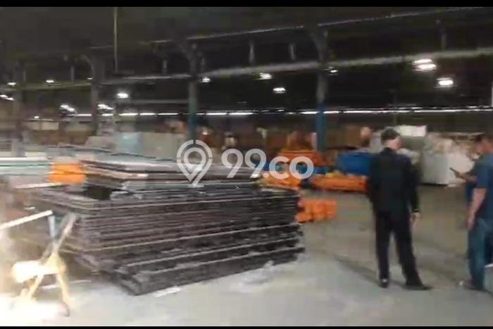 Disewakan Gudang di Kawasan Ramai Batu Ceper Luas 9800m2 Disewakan Gudang di Kawasan Ramai Batu Ceper Luas 9800m2
