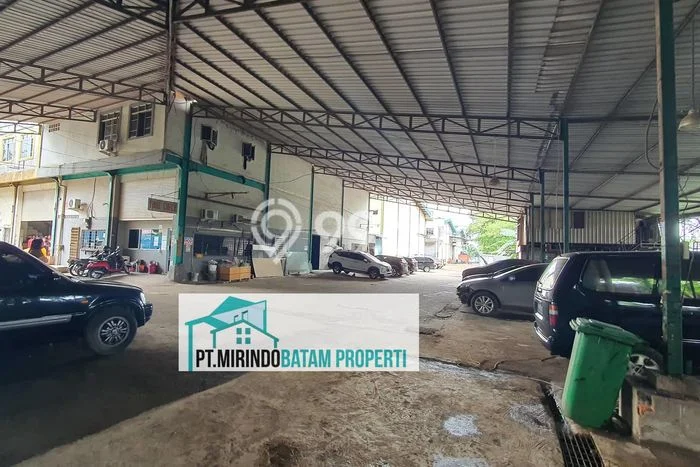 Unit Gudang Dijual di Batam LT 300m2 & LB 286m2 Unit Gudang Dijual di Batam LT 300m2 & LB 286m2