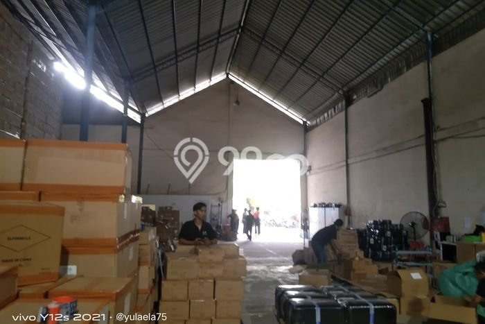 Gudang Disewa di Jakarta Barat dengan LB 1200m2 Area Komersial Ramai Gudang Disewa di Jakarta Barat dengan LB 1200m2 Area Komersial Ramai