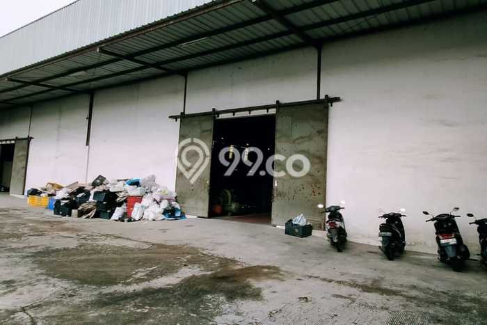 Disewakan Gudang Kawasan Strategis di Sepatan, Luas 2400m², Siap Operasi Disewakan Gudang Kawasan Strategis di Sepatan, Luas 2400m², Siap Operasi