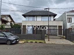 Disewakan Rumah Konsep Modern di Duren Sawit Jakarta Timur dengan 3 Kamar Disewakan Rumah Konsep Modern di Duren Sawit Jakarta Timur dengan 3 Kamar