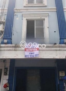 Disewakan Ruko komersial di Tebet luas bangunan 314m2 Disewakan Ruko komersial di Tebet luas bangunan 314m2