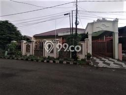 Rumah Luxury Modern Siap Huni di Pondok Kelapa Jakarta Timur Rumah Luxury Modern Siap Huni di Pondok Kelapa Jakarta Timur