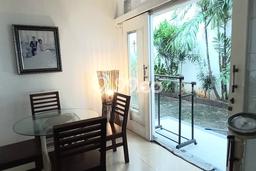 Disewakan! Rumah 4 Kamar Tidur &
4 Kamar Mandi di Kav DKI, Jakarta Barat Disewakan! Rumah 4 Kamar Tidur &
4 Kamar Mandi di Kav DKI, Jakarta Barat