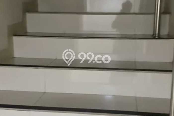 FOR SALE! Kantor di Medan Timur Medan, LT 122m2, LB 144m2 FOR SALE! Kantor di Medan Timur Medan, LT 122m2, LB 144m2