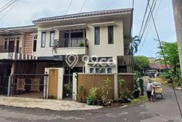 HOT DEAL! Rumah di BSD City, 4 KT, Area Strategis, Luas 140m² LB 200m² HOT DEAL! Rumah di BSD City, 4 KT, Area Strategis, Luas 140m² LB 200m²