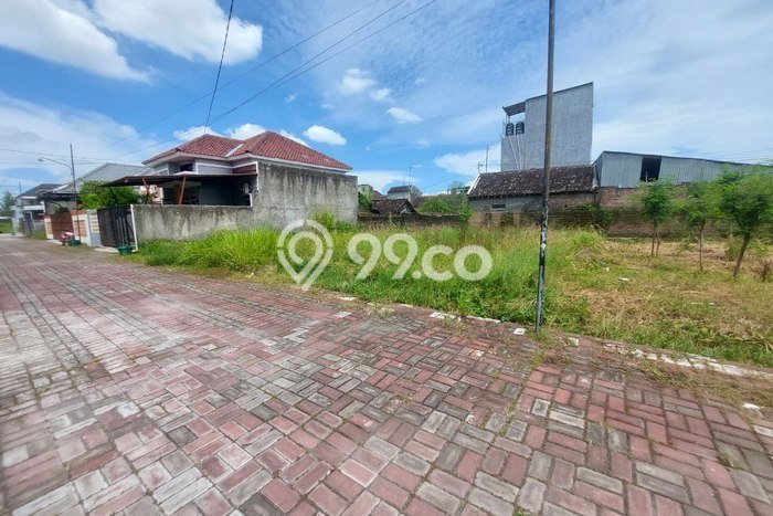 Lahan untuk Dijual di Banjarsari Surakarta Luas 96m2 Lahan untuk Dijual di Banjarsari Surakarta Luas 96m2