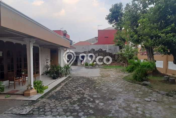 Rumah Eksklusif Siap Huni LT 1200m2 di Jaten, Karanganyar Rumah Eksklusif Siap Huni LT 1200m2 di Jaten, Karanganyar