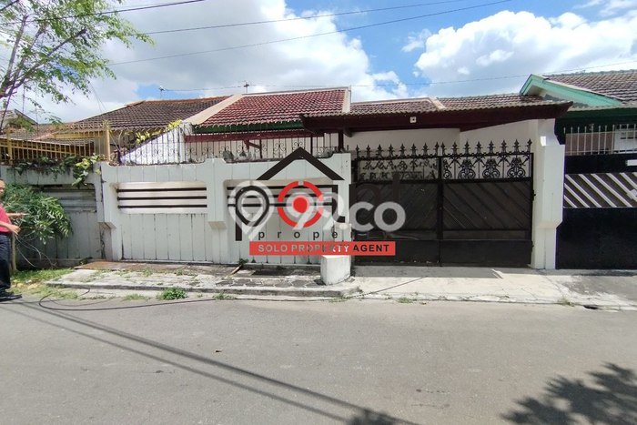 Rumah Strategis Modern Lb 120m2 di Grogol, Sukoharjo Rumah Strategis Modern Lb 120m2 di Grogol, Sukoharjo