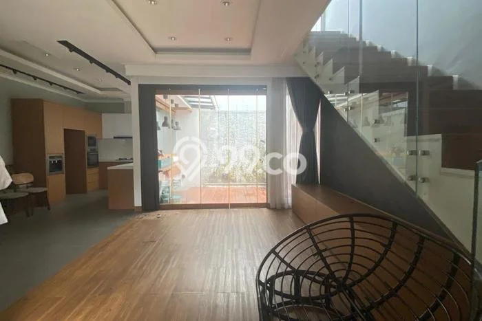 Rumah Elit Modern Tanpa Renovasi di Bintaro Tangerang Selatan Rumah Elit Modern Tanpa Renovasi di Bintaro Tangerang Selatan