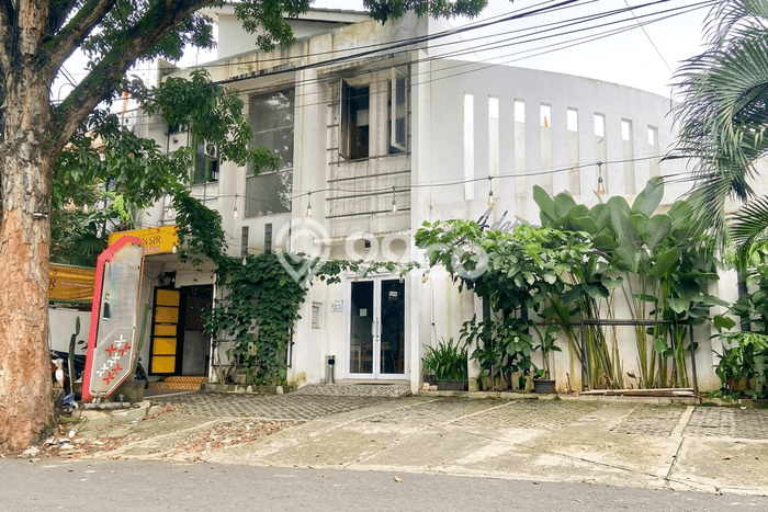 Rumah Sewa Tangerang Selatan LT 300m2 LB 200m2 Kawasan Bintaro Rumah Sewa Tangerang Selatan LT 300m2 LB 200m2 Kawasan Bintaro