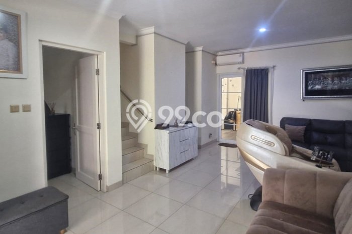 Dijual Hunian Rumah Nyaman 4 KT di Cibubur, Jakarta Timur Dijual Hunian Rumah Nyaman 4 KT di Cibubur, Jakarta Timur