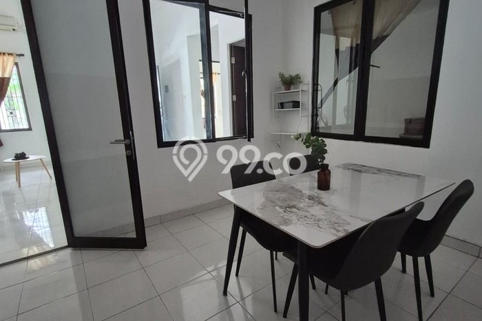 Dijual Rumah Eksklusif 2 KT di Cibubur, Jakarta Timur Dijual Rumah Eksklusif 2 KT di Cibubur, Jakarta Timur