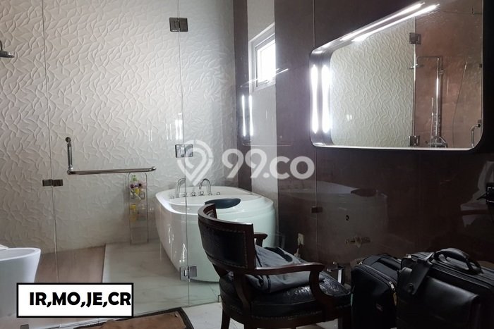 Rumah Luxury Modern Siap Huni di Cibubur Jakarta Timur Rumah Luxury Modern Siap Huni di Cibubur Jakarta Timur