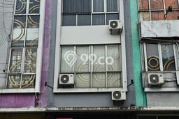 Unit Ruko Dijual di Tangerang LT 76m2 & LB 150m2 Unit Ruko Dijual di Tangerang LT 76m2 & LB 150m2