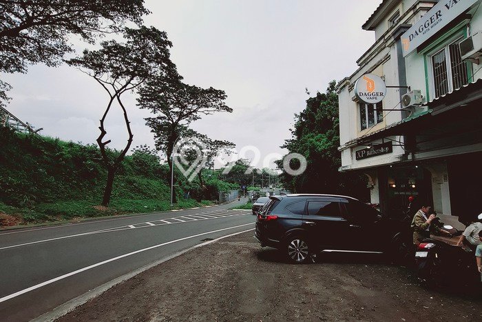 For Rent Ruko Premium di Kota Wisata, Luas 100m², Area Utama For Rent Ruko Premium di Kota Wisata, Luas 100m², Area Utama