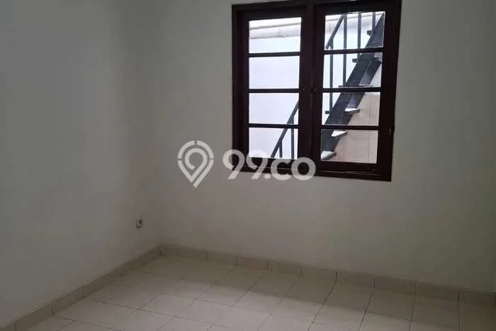Disewakan! Rumah 2 Kamar Tidur &
1 Kamar Mandi di Cibubur, Jakarta Timur Disewakan! Rumah 2 Kamar Tidur &
1 Kamar Mandi di Cibubur, Jakarta Timur