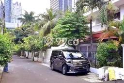 Rumah Luxury Modern Tanpa Renovasi di Patra Kuningan Jakarta Selatan Rumah Luxury Modern Tanpa Renovasi di Patra Kuningan Jakarta Selatan