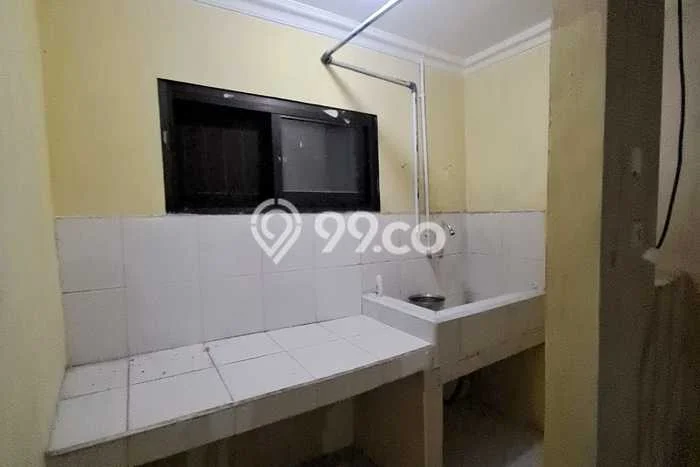 Ruko Disewakan di Area Ramai Serpong Utara, Tangerang Selatan Ruko Disewakan di Area Ramai Serpong Utara, Tangerang Selatan