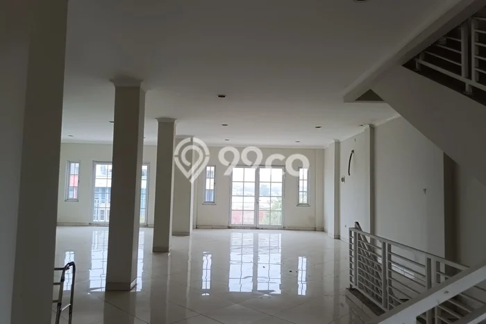 Unit Ruko Dijual di Serpong Utara Tangerang Selatan 900m2 Unit Ruko Dijual di Serpong Utara Tangerang Selatan 900m2