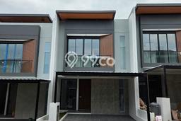 Lokasi strategis! Rumah siap pakai disewakan di Tembalang LB 108m2 Lokasi strategis! Rumah siap pakai disewakan di Tembalang LB 108m2