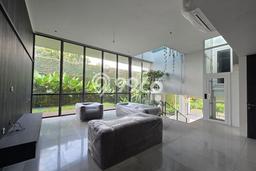 Rumah Mewah Siap Huni LT 600m2 di Candisari, Semarang Rumah Mewah Siap Huni LT 600m2 di Candisari, Semarang