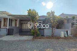 Lokasi terbaik! Rumah siap pakai disewakan di Tembalang LB 200m2 Lokasi terbaik! Rumah siap pakai disewakan di Tembalang LB 200m2