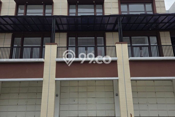 Ruko paling strategis disewakan di Semarang Utara Semarang Ruko paling strategis disewakan di Semarang Utara Semarang