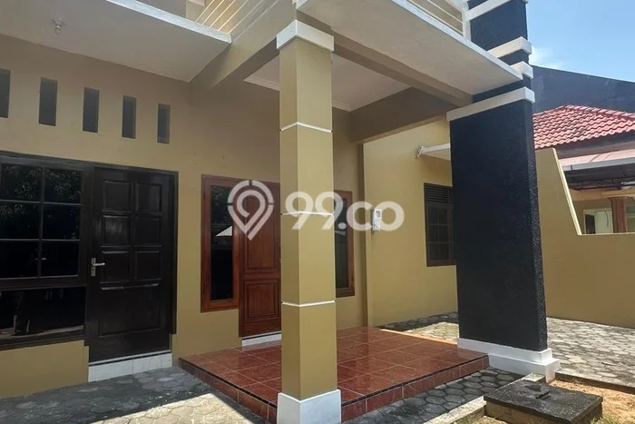 Lokasi strategis! Rumah siap huni disewakan di Semarang Barat LB 120m2 Lokasi strategis! Rumah siap huni disewakan di Semarang Barat LB 120m2
