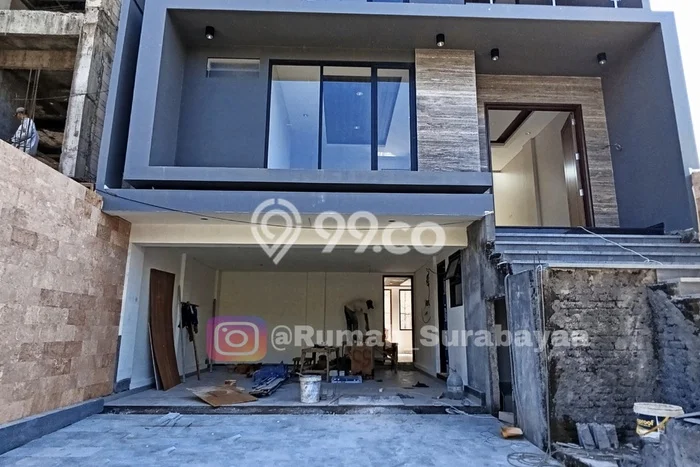 Dijual Hunian Mewah dengan Fasilitas Sekitar Komplit di Wiyung, Surabaya Dijual Hunian Mewah dengan Fasilitas Sekitar Komplit di Wiyung, Surabaya