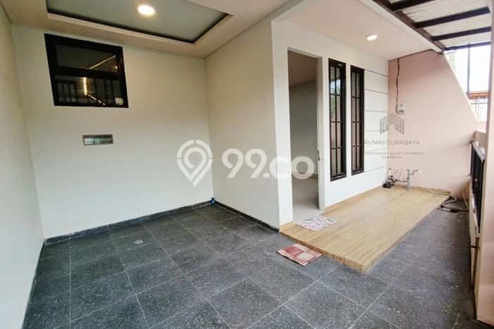 Rumah Strategis Menganti, Gresik, Luas 62m2m² LB 110m2m² Rumah Strategis Menganti, Gresik, Luas 62m2m² LB 110m2m²