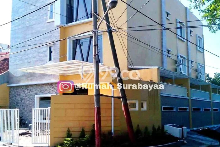 Dijual Rumah Premium dengan Fasilitas Sekitar Komplit di Gayungan, Surabaya Dijual Rumah Premium dengan Fasilitas Sekitar Komplit di Gayungan, Surabaya