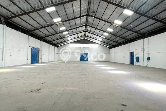 Unit Gudang disewakan di Sidoarjo Sidoarjo dengan LT 63000m2 / LB 1152m2 Unit Gudang disewakan di Sidoarjo Sidoarjo dengan LT 63000m2 / LB 1152m2