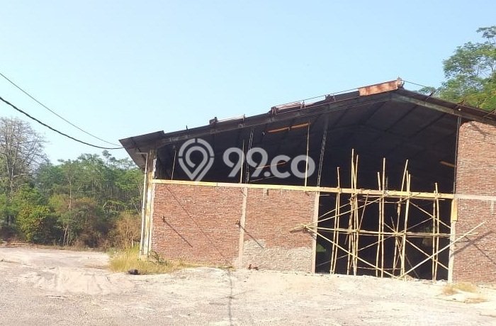 For Rent Gudang Premium Kawasan Kandeman, Luas 2300m², Area Komersial, Akses Mudah For Rent Gudang Premium Kawasan Kandeman, Luas 2300m², Area Komersial, Akses Mudah