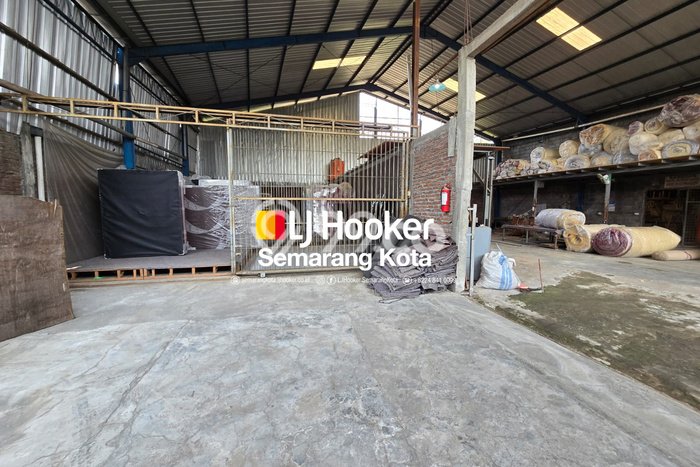 Gudang Dijual di Semarang Timur Semarang dengan LB 1300m2 Gudang Dijual di Semarang Timur Semarang dengan LB 1300m2