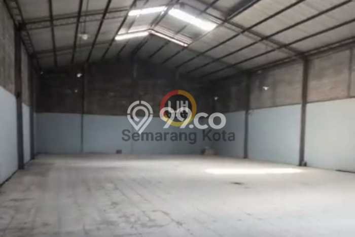 Unit Gudang Disewa Lokasi Semarang Barat, Semarang Spesifikasi Luas Bangunan 650m2 Unit Gudang Disewa Lokasi Semarang Barat, Semarang Spesifikasi Luas Bangunan 650m2