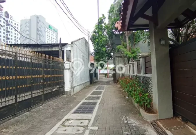 Hunian Mewah Dijual LT 1476m2 di Cilandak, Jakarta Selatan Hunian Mewah Dijual LT 1476m2 di Cilandak, Jakarta Selatan