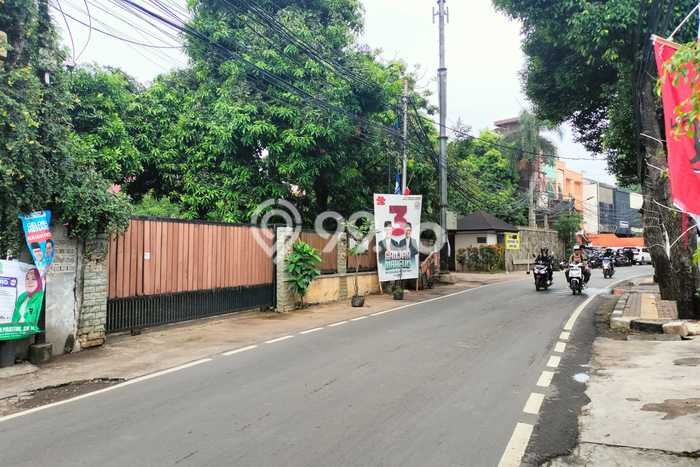 Rumah Elit LB 2000m2 Siap Pakai Desain Elegan di Kemang, Jakarta Selatan Rumah Elit LB 2000m2 Siap Pakai Desain Elegan di Kemang, Jakarta Selatan