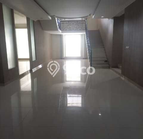 Rumah di Menteng, 4 KM, Pemandangan Kota, Luas 1000m² Bangunan 1500m² Rumah di Menteng, 4 KM, Pemandangan Kota, Luas 1000m² Bangunan 1500m²