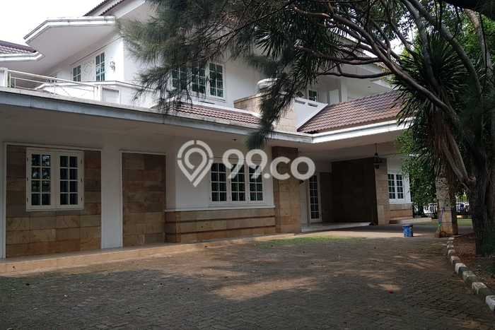 PRIME LOCATION! Rumah di Menteng, 4 KM, Lingkungan Tenang, Luas 1500m2m² Bangunan 1500m2m² PRIME LOCATION! Rumah di Menteng, 4 KM, Lingkungan Tenang, Luas 1500m2m² Bangunan 1500m2m²