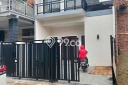 Dijual Hunian Rumah Terawat 4 Kamar di Cikupa Citra Raya, Tangerang Dijual Hunian Rumah Terawat 4 Kamar di Cikupa Citra Raya, Tangerang