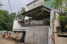 For Sale Rumah 3 Kamar Lokasi Ideal Bagus dan Strategis di Kembangan For Sale Rumah 3 Kamar Lokasi Ideal Bagus dan Strategis di Kembangan