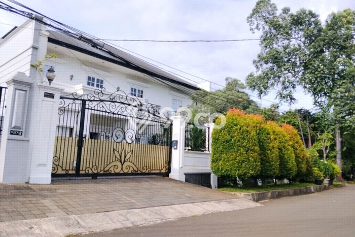 Dijual Hunian Mewah dengan Fasilitas Sekitar Lengkap di Kebon Jeruk, Jakarta Barat Dijual Hunian Mewah dengan Fasilitas Sekitar Lengkap di Kebon Jeruk, Jakarta Barat